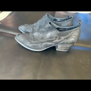 Dolce Vita Leather booties